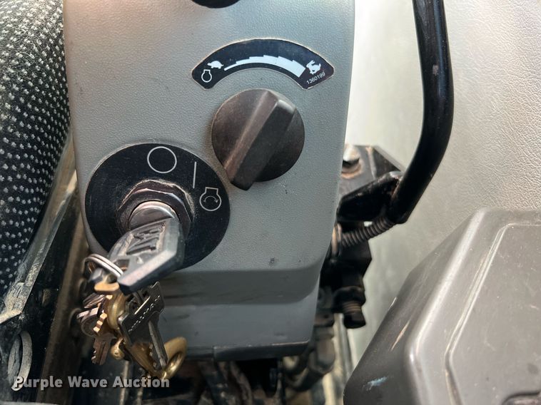 image for item DQ2131 2016 Caterpillar 308E2 CR  mini excavator