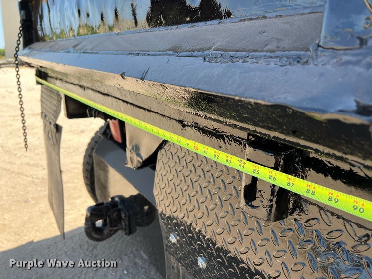 image for item DQ2135 1982 Mack R685ST  dump truck