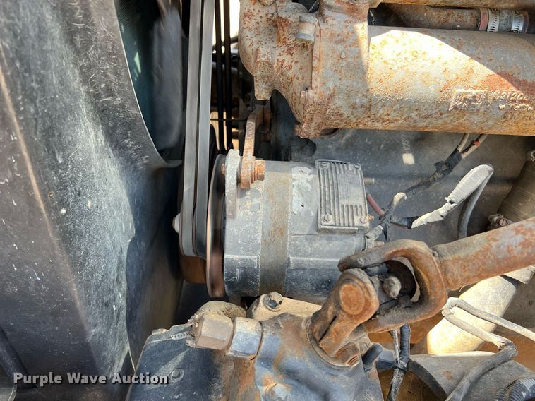 image for item DQ2135 1982 Mack R685ST  dump truck