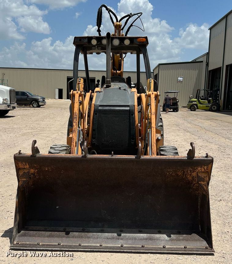 image for item DQ2136 2004 Case 580 Super M Series 2  backhoe