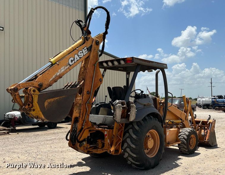 image for item DQ2136 2004 Case 580 Super M Series 2  backhoe