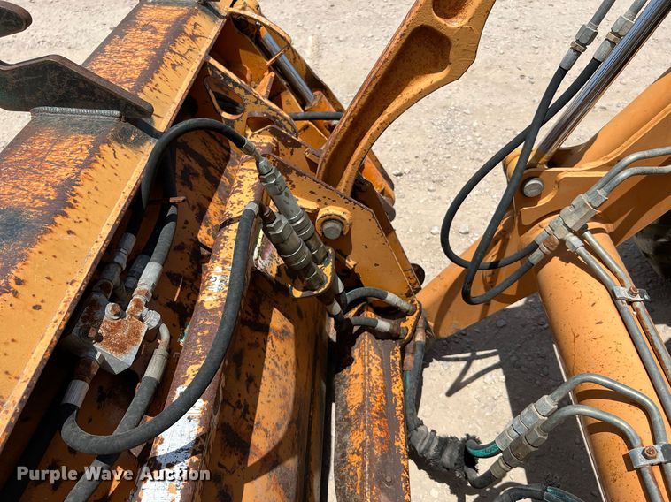 image for item DQ2136 2004 Case 580 Super M Series 2  backhoe