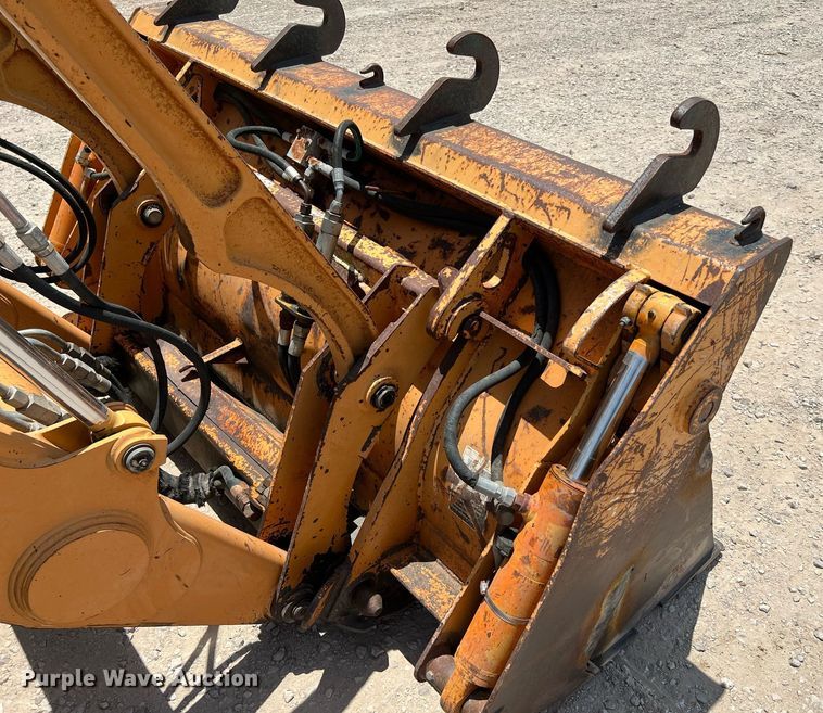 image for item DQ2136 2004 Case 580 Super M Series 2  backhoe