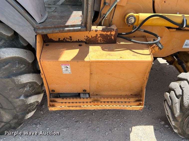 image for item DQ2136 2004 Case 580 Super M Series 2  backhoe