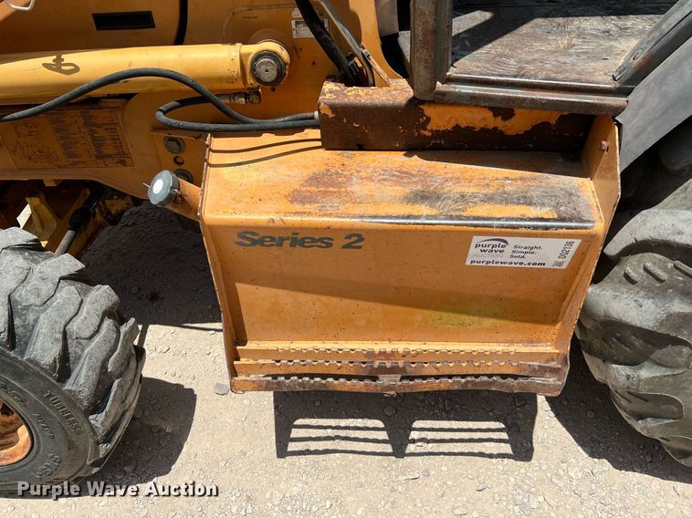 image for item DQ2136 2004 Case 580 Super M Series 2  backhoe