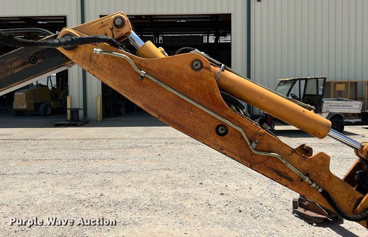 image for item DQ2136 2004 Case 580 Super M Series 2  backhoe