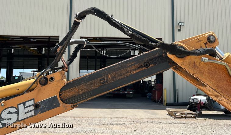 image for item DQ2136 2004 Case 580 Super M Series 2  backhoe