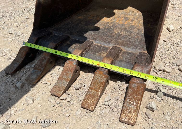 image for item DQ2136 2004 Case 580 Super M Series 2  backhoe