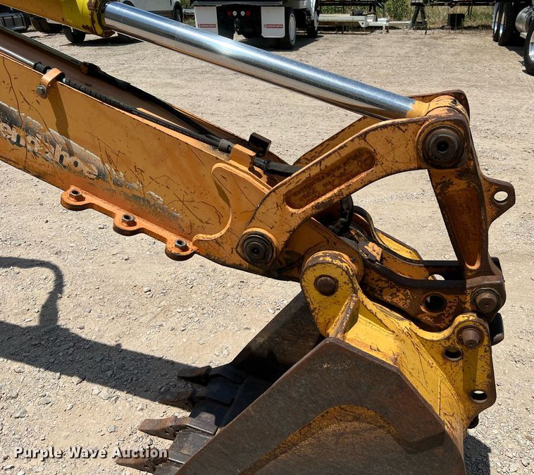 image for item DQ2136 2004 Case 580 Super M Series 2  backhoe