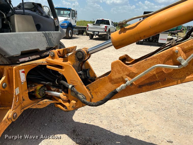 image for item DQ2136 2004 Case 580 Super M Series 2  backhoe