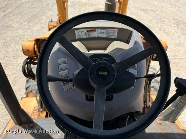 image for item DQ2136 2004 Case 580 Super M Series 2  backhoe