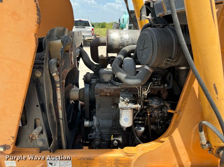 image for item DQ2136 2004 Case 580 Super M Series 2  backhoe