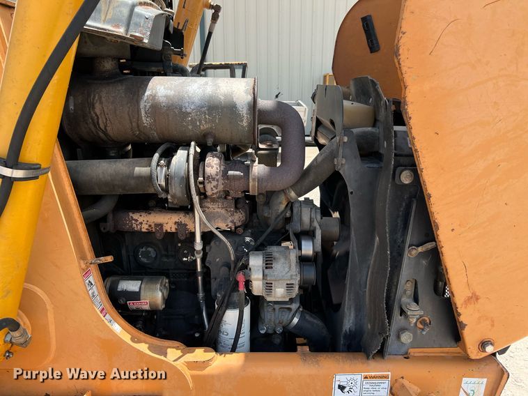 image for item DQ2136 2004 Case 580 Super M Series 2  backhoe