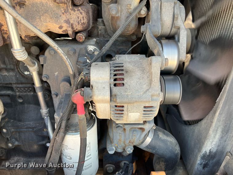 image for item DQ2136 2004 Case 580 Super M Series 2  backhoe