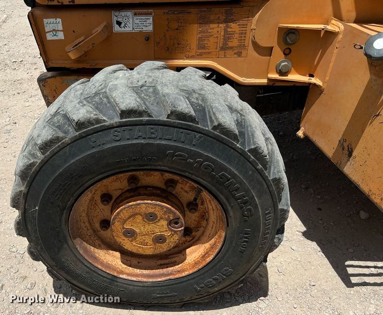 image for item DQ2136 2004 Case 580 Super M Series 2  backhoe