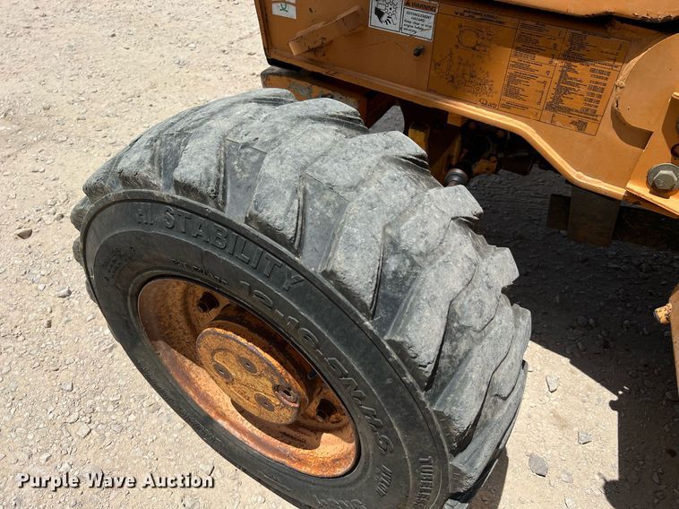 image for item DQ2136 2004 Case 580 Super M Series 2  backhoe