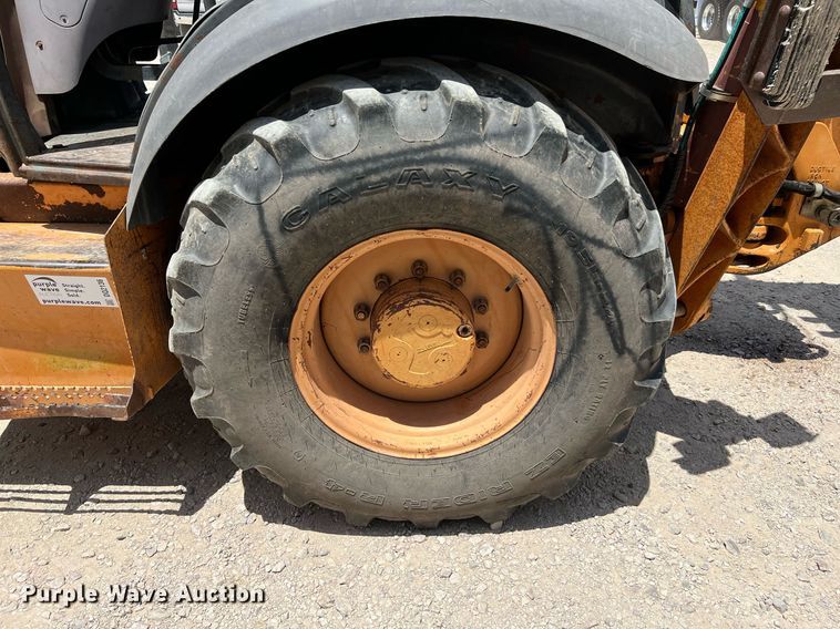 image for item DQ2136 2004 Case 580 Super M Series 2  backhoe