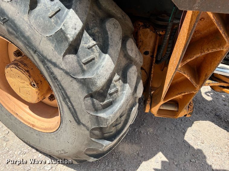 image for item DQ2136 2004 Case 580 Super M Series 2  backhoe