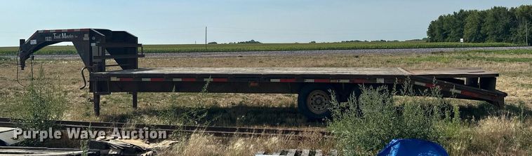 image for item DQ7350 2006 Trail Master  equipment trailer
