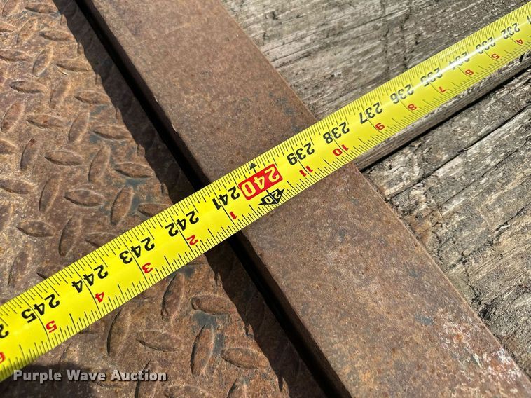 image for item DQ7350 2006 Trail Master  equipment trailer