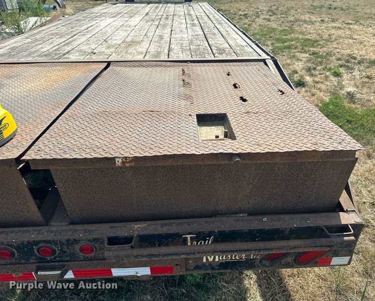 image for item DQ7350 2006 Trail Master  equipment trailer