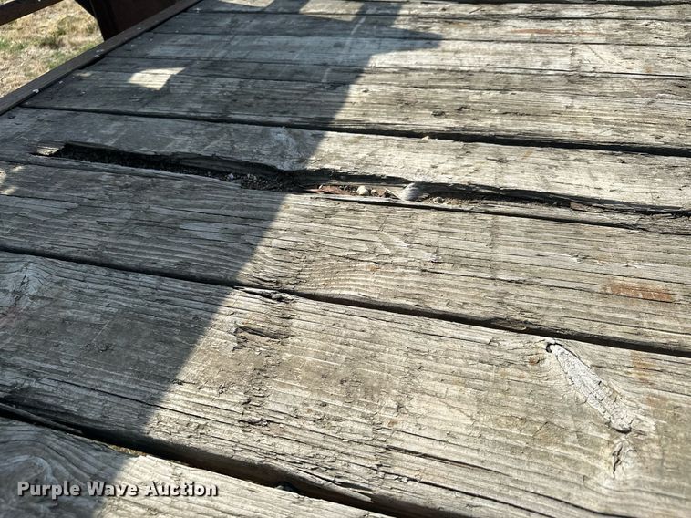 image for item DQ7350 2006 Trail Master  equipment trailer