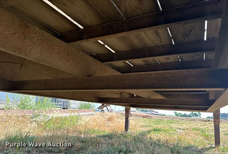 image for item DQ7350 2006 Trail Master  equipment trailer