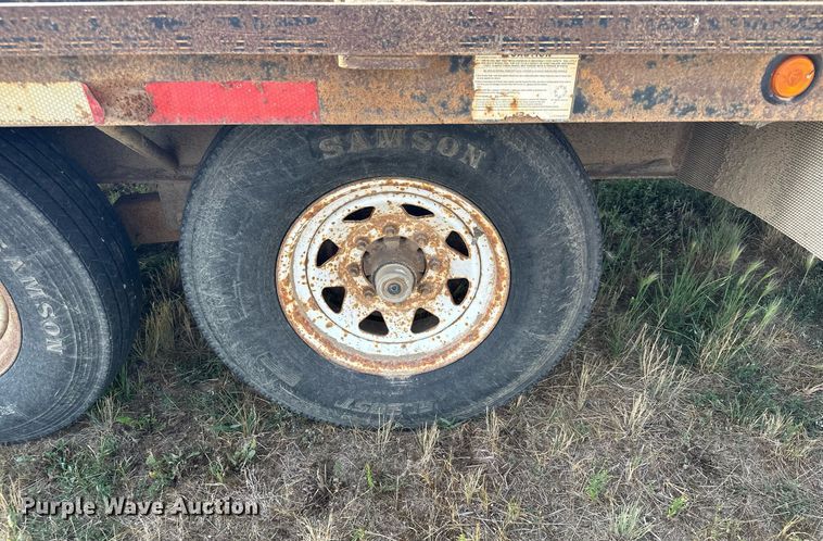 image for item DQ7350 2006 Trail Master  equipment trailer