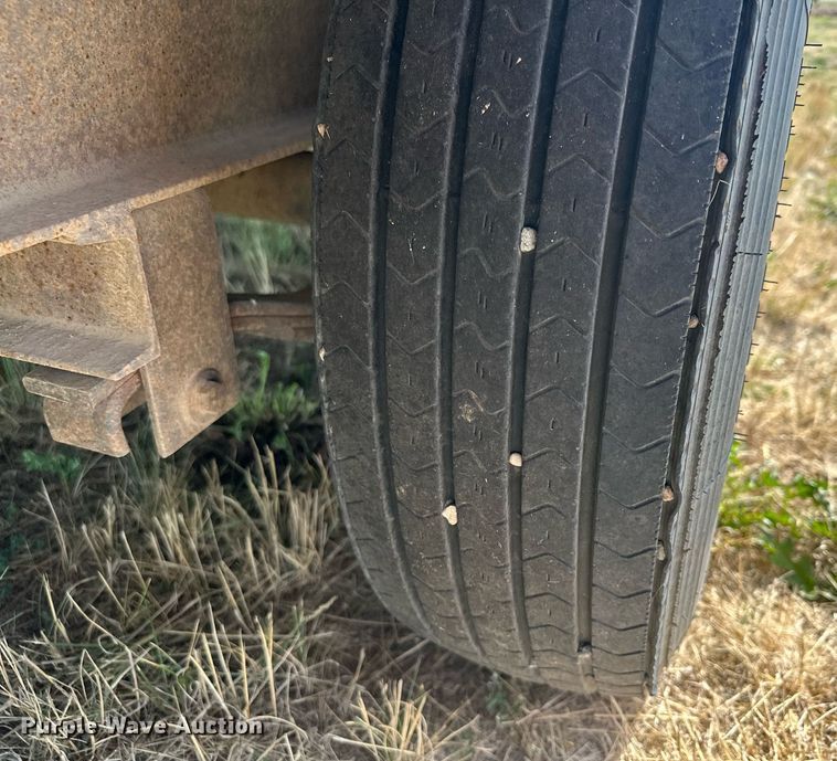 image for item DQ7350 2006 Trail Master  equipment trailer