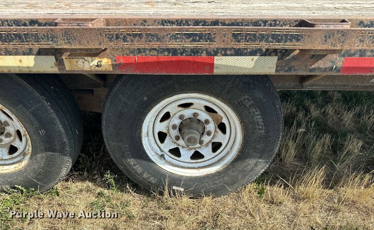 image for item DQ7350 2006 Trail Master  equipment trailer