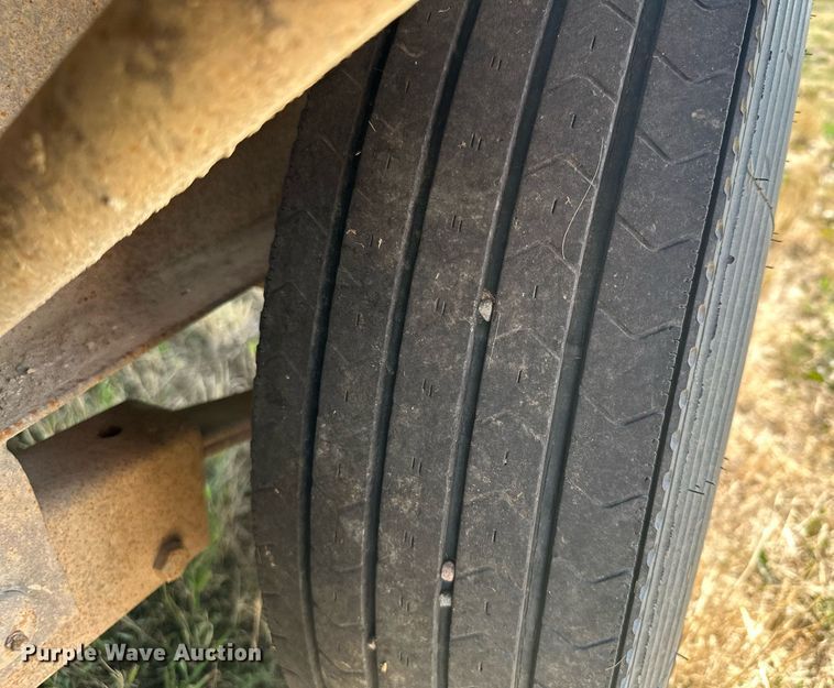 image for item DQ7350 2006 Trail Master  equipment trailer