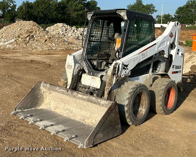 image for item DS2110 2015 Bobcat S590 skid steer loader