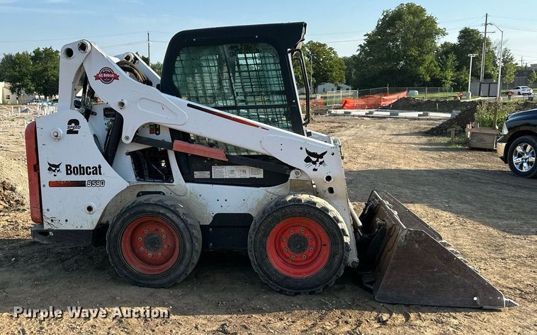 image for item DS2110 2015 Bobcat S590 skid steer loader