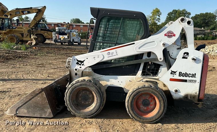 image for item DS2110 2015 Bobcat S590 skid steer loader