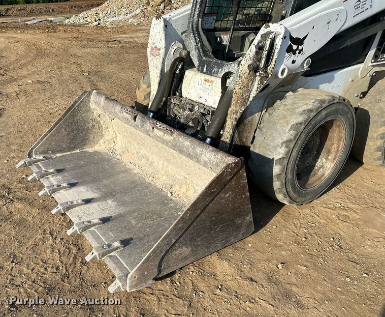 image for item DS2110 2015 Bobcat S590 skid steer loader