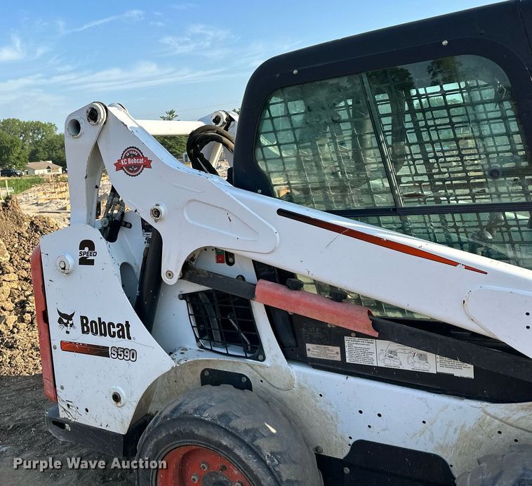 image for item DS2110 2015 Bobcat S590 skid steer loader