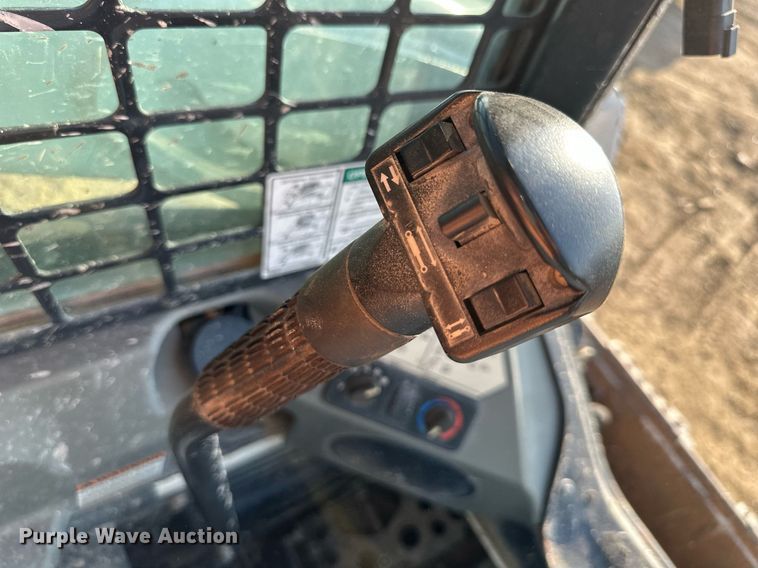 image for item DS2110 2015 Bobcat S590 skid steer loader