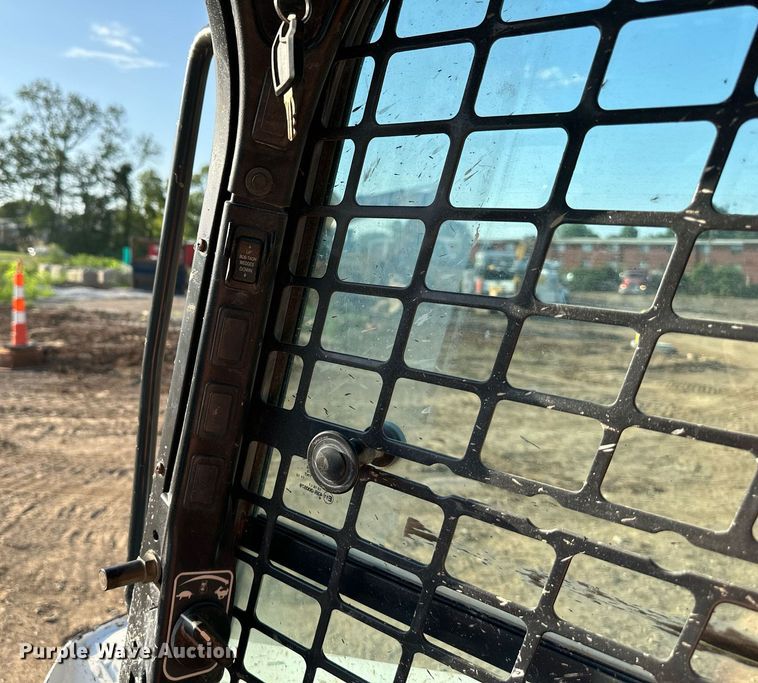 image for item DS2110 2015 Bobcat S590 skid steer loader