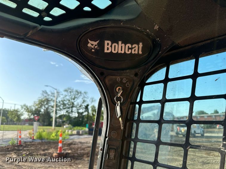 image for item DS2110 2015 Bobcat S590 skid steer loader