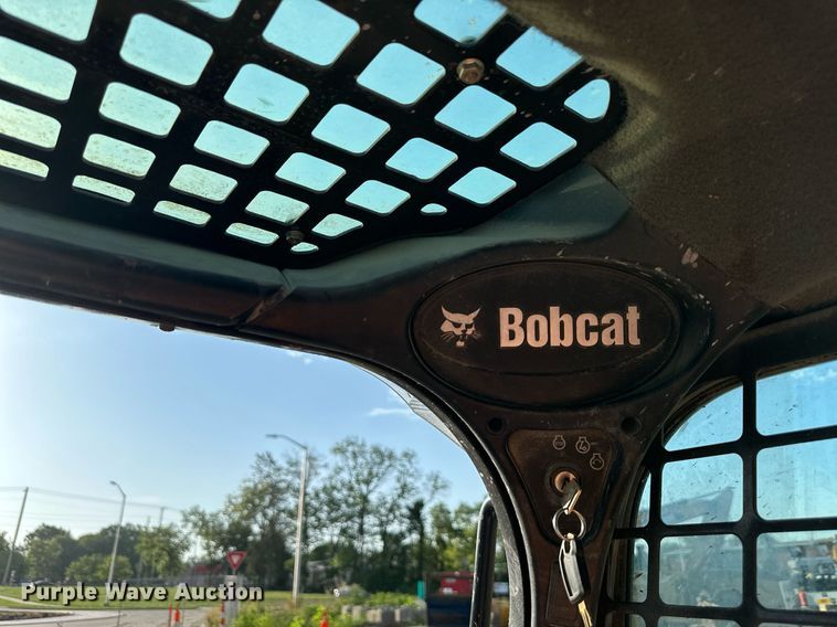 image for item DS2110 2015 Bobcat S590 skid steer loader