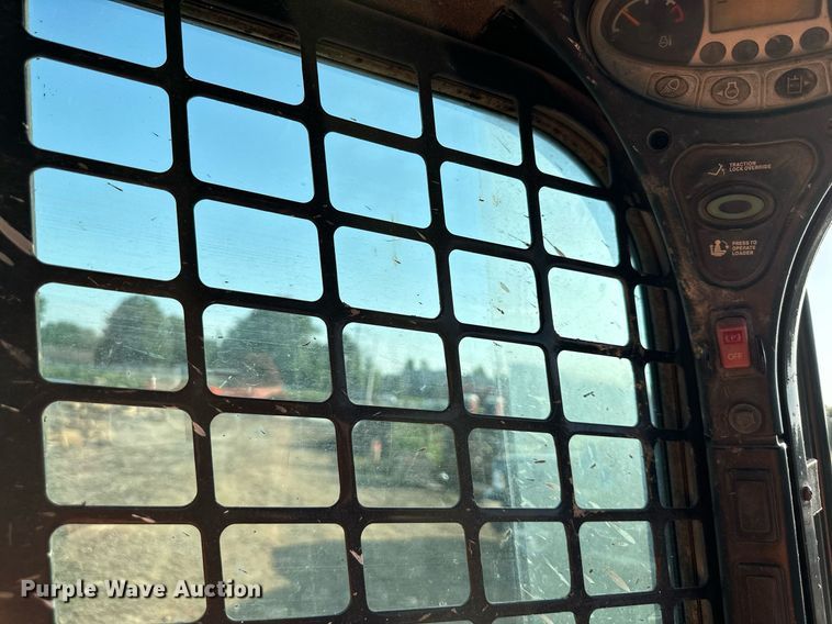 image for item DS2110 2015 Bobcat S590 skid steer loader