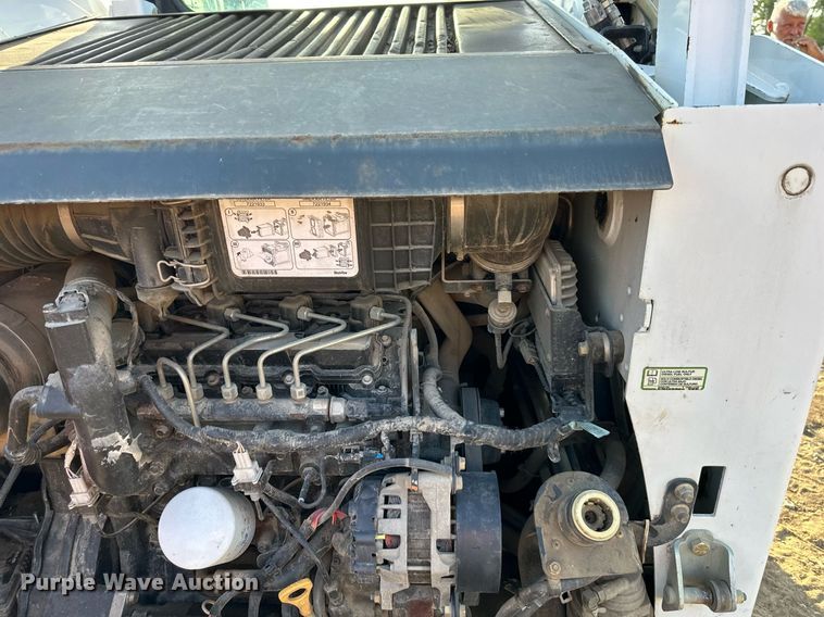 image for item DS2110 2015 Bobcat S590 skid steer loader