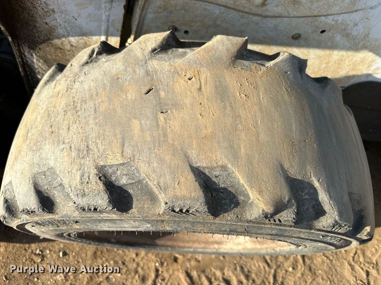 image for item DS2110 2015 Bobcat S590 skid steer loader