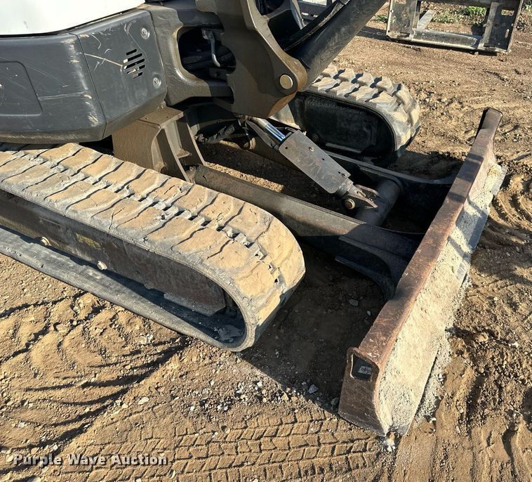 image for item DS2111 2014 Bobcat E42  mini excavator