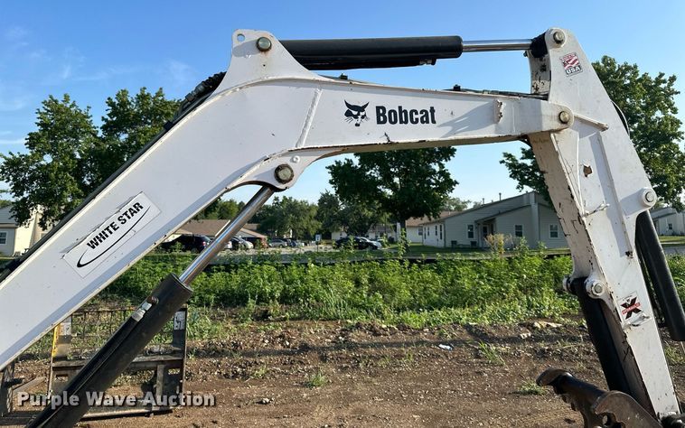 image for item DS2111 2014 Bobcat E42  mini excavator