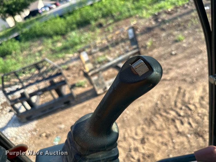 image for item DS2111 2014 Bobcat E42  mini excavator