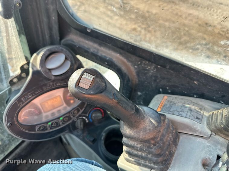 image for item DS2111 2014 Bobcat E42  mini excavator