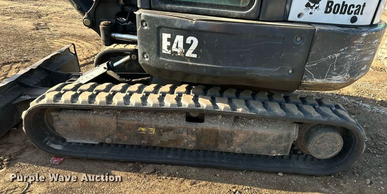 image for item DS2111 2014 Bobcat E42  mini excavator