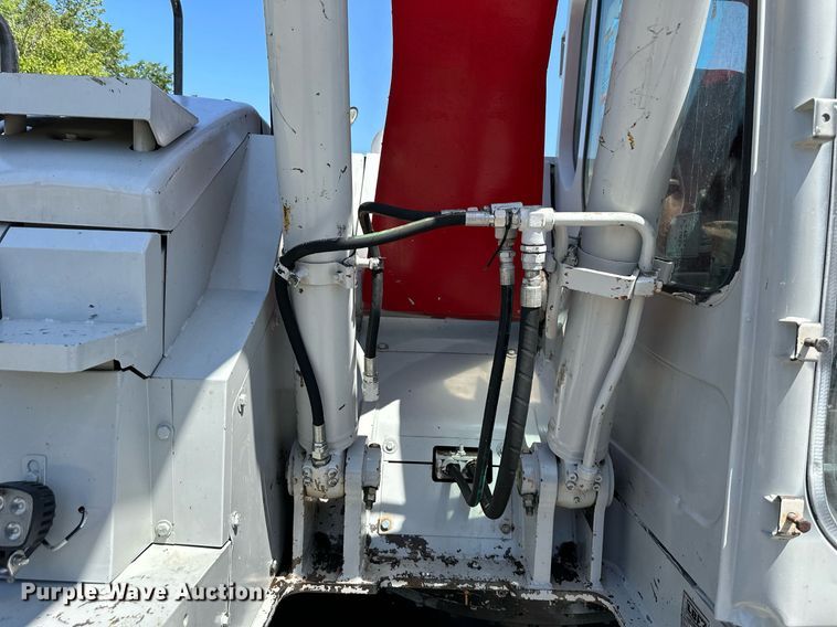 image for item DS2127 2008 Link Belt 135 Spin Ace  excavator