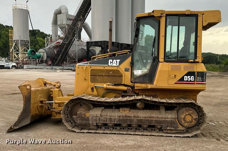 image for item DS2135 2005 Caterpillar D5G XL  dozer